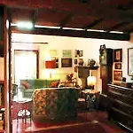 לינה וארוחת בוקר Il Glicine La Piana Dei Colli 4*