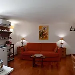 Il Glicine La Piana Dei Colli לינה וארוחת בוקר מונדלו