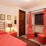 Il Glicine La Piana Dei Colli 4* מונדלו