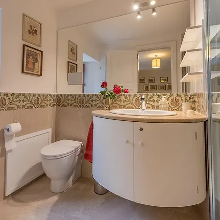 Il Glicine La Piana Dei Colli 4* Mondello