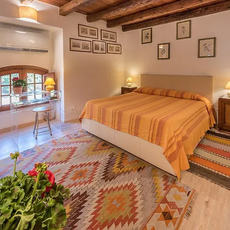 Il Glicine La Piana Dei Colli Bed & Breakfast