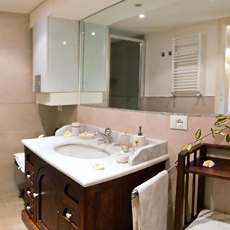 Il Glicine La Piana Dei Colli Bed & Breakfast 4*